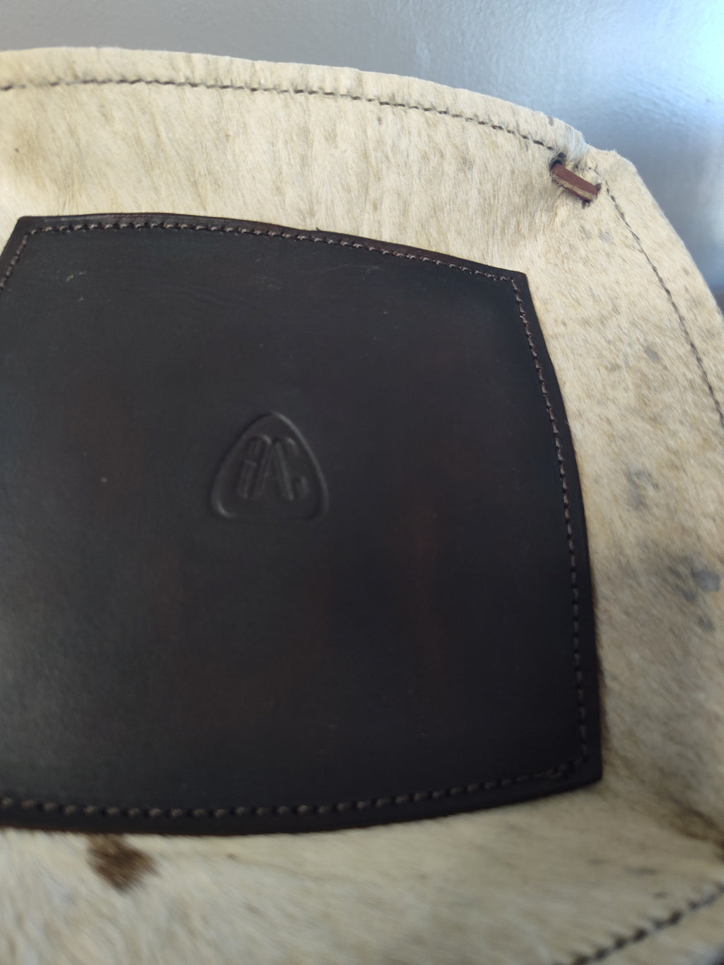 Valet Tray with Hide on
