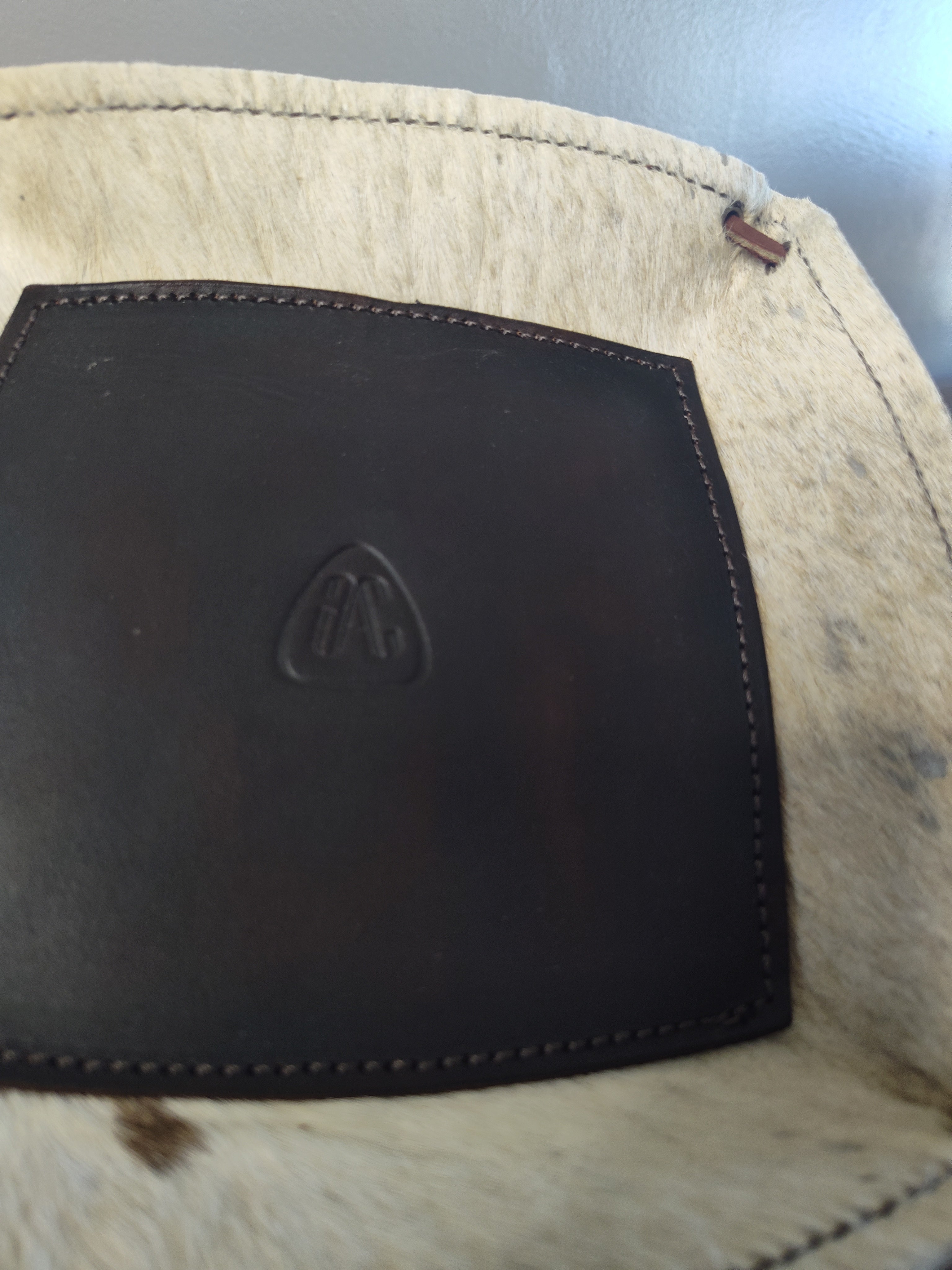 Valet Tray with Hide on