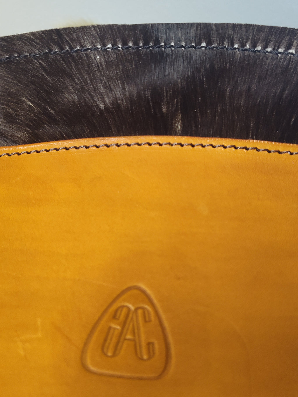 Valet Tray hide on