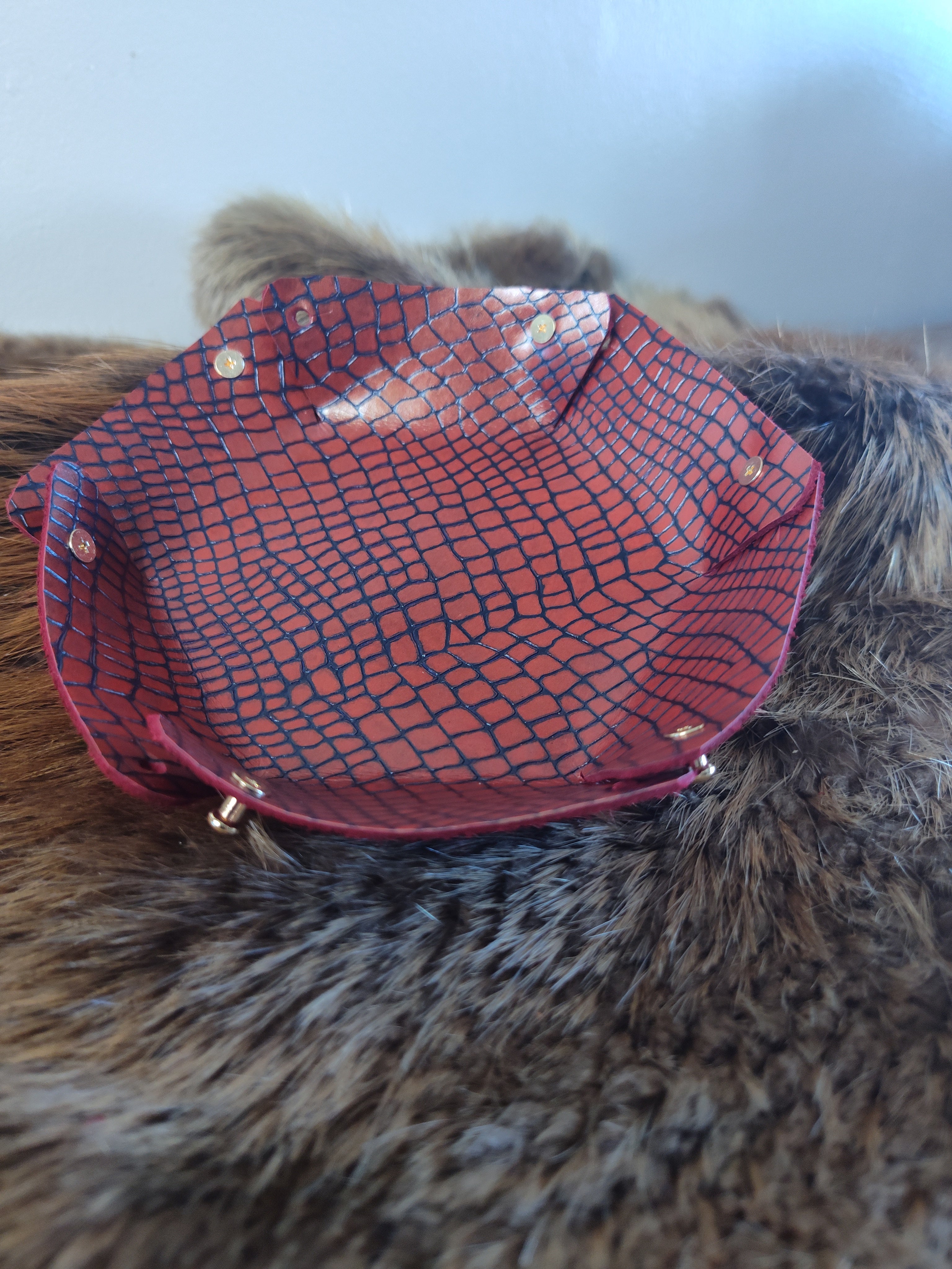 Red Alligator Valet Tray