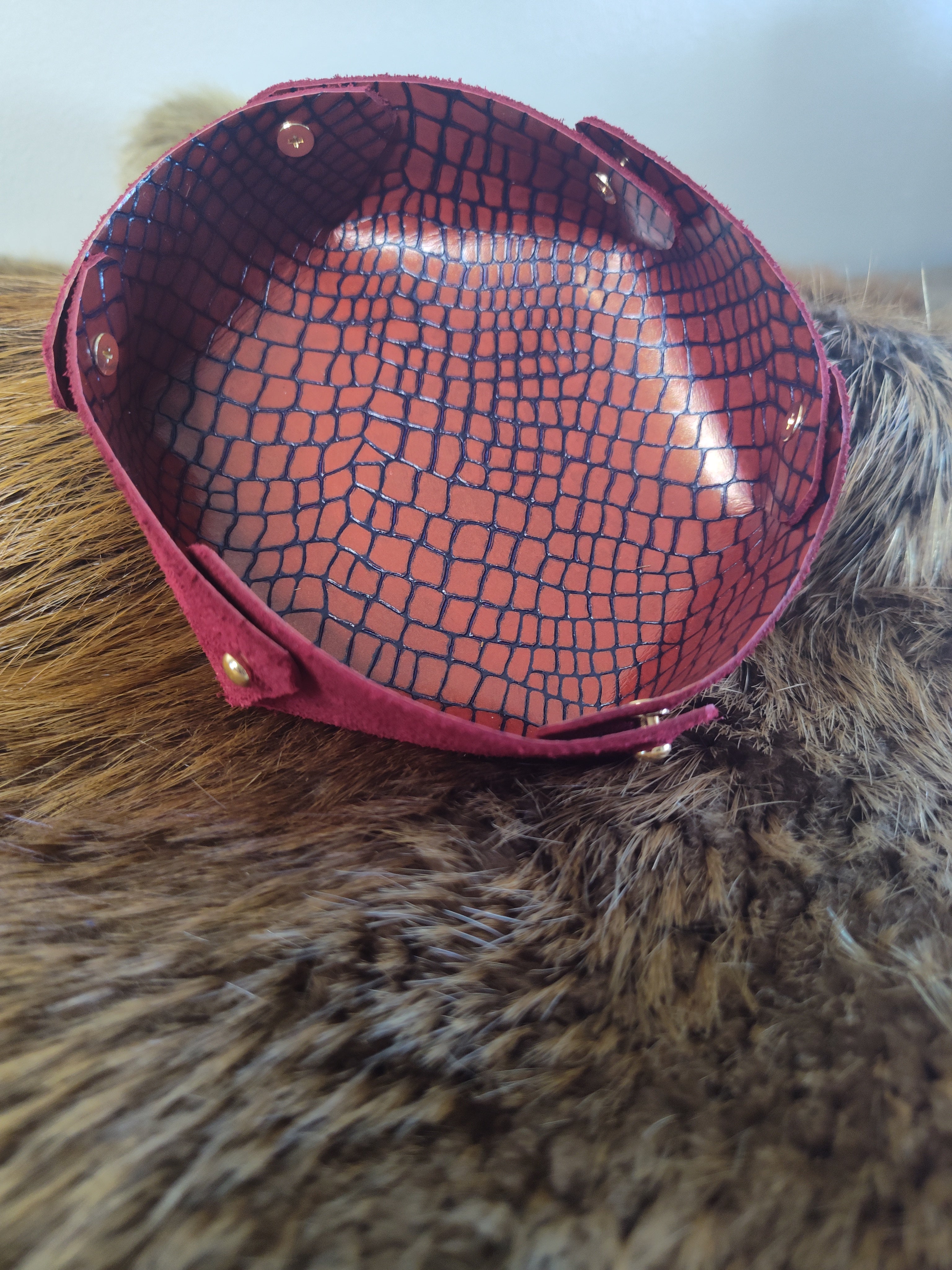 Red Alligator Valet Tray